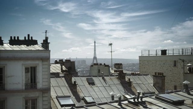 Mon premier logement fut une chambre de bonne de 9 m²... Mais j'avais vu sur la Tour Eiffel !