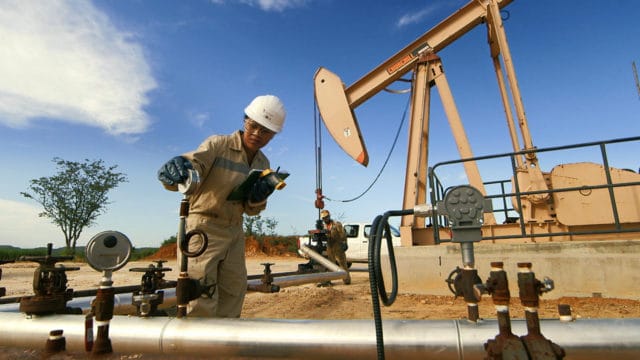 Sur le site de pompage du pétrole de Tsimiroro
