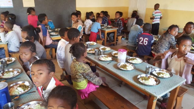 La cantine de l'école associative L'île aux enfants