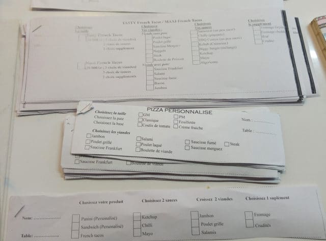 Les papiers à cocher pour passer commande