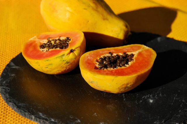 À Madagascar, la papaye est présente en grande quantité sur toute l'année
