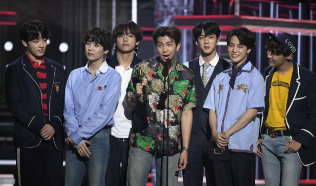 BTS acceptance speech lors d'une remise de prix aux Etats-Unis