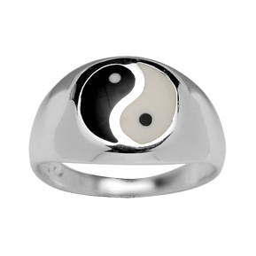 On dit que l'harmonie du monde est maintenue grâce au Yin et au Yang :)
