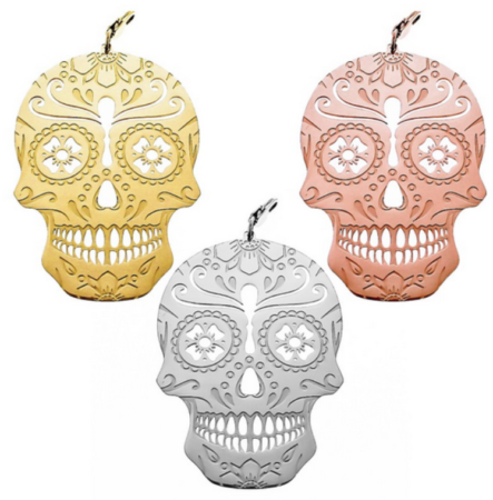 Un des bijoux de fantaisie de qualité et originaux de Paloma Bijoux : un pendentif aux motifs Calavera