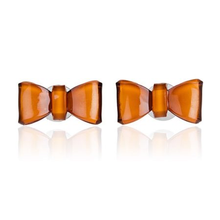 Disponibles sur plusieurs couleurs, ces boucles en nœud XXL sont vendues au prix modique de 0,87 €