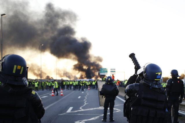 Les manifestations ont débuté le 17 novembre 2018 par des blocages routiers