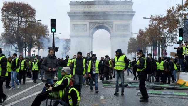 Le Mouvement Des Gilets Jaunes Une Malgache Donne Son Avis