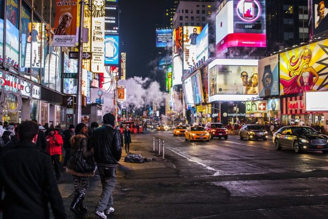 À Madagascar, on est encore loin des publicités comme dans les rues de New York !