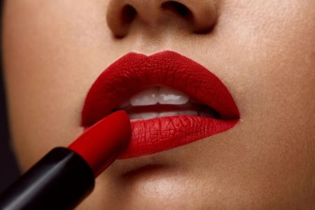 Le rouge à lèvres mat, un indémodable