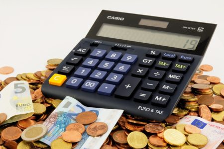 Dans la plupart des cas, la banque ne demande aucun frais de dossier
