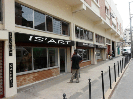 Is'art galerie pendant ses premières années à Analakely