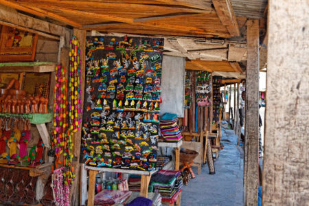 Le marché de la Digue, idéal pour la vente d'art malagasy