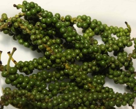 Le poivre vert, le plus utilisé dans les plats malgaches