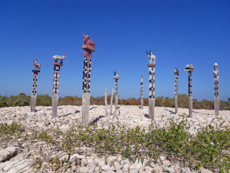 Las mujeres y los niños no pueden asistir al ritual del depósito malgache de Aloalo
