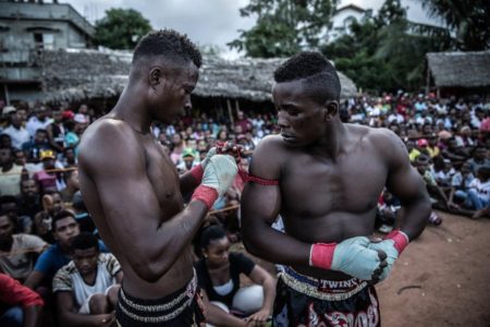 Ce sport fait aussi office de divertissement pour les combattants et les spectateurs