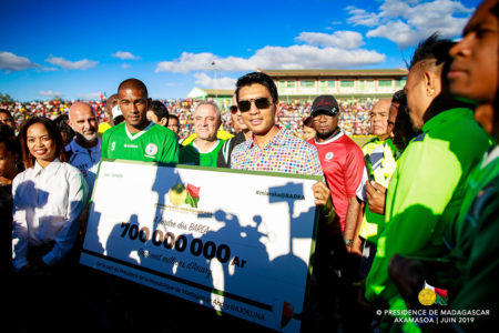 Juste avant le début de la CAN Total 2019, en juin, l'État a montré l'exemple en appuyant financièrement les Barea de Madagascar