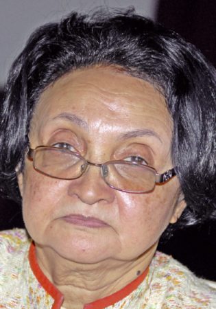 Madeleine Ramaholimiaso, expert-comptable, membre fondateur de l'OECFM et chancelière de Madagascar
