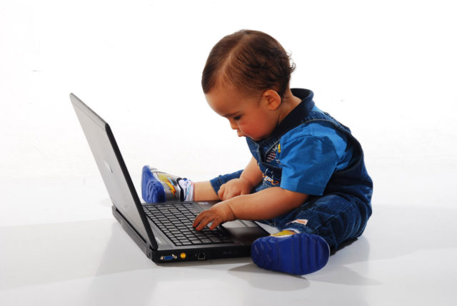 El aprendizaje ahora tiene lugar digitalmente, especialmente para los niños pequeños.