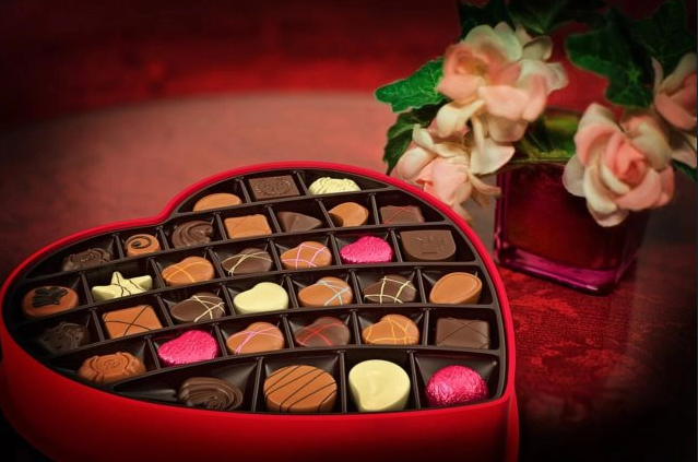 ¿El día de San Valentín siempre rima con flores y chocolate? ¡No necesariamente!