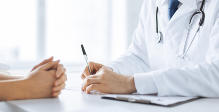 Los tananarivianos van al médico para tratar la intoxicación alimentaria