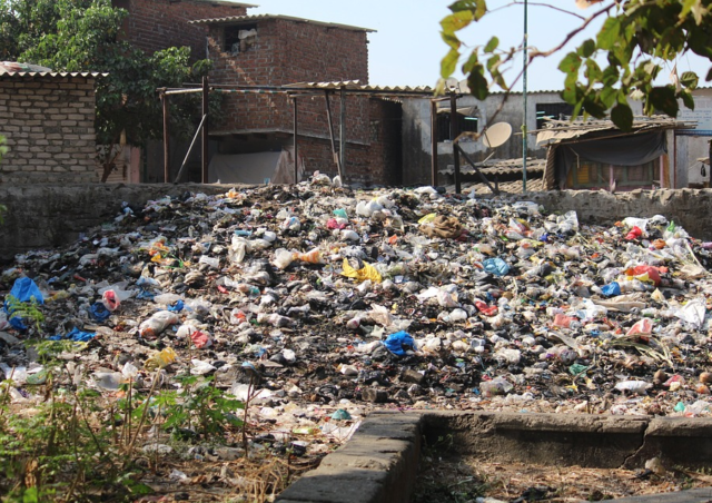 Landfills of this kind, there is more than one in Antananarivo...